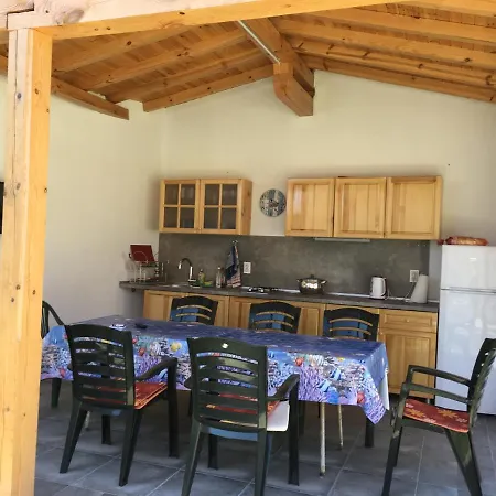 Zornica In Konukevi Obzor